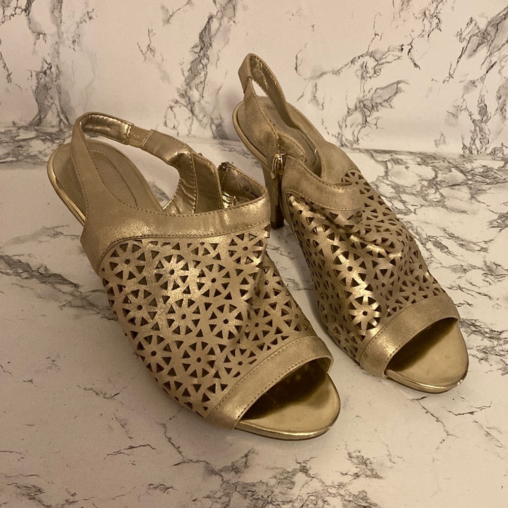 Gold Beautiful heels